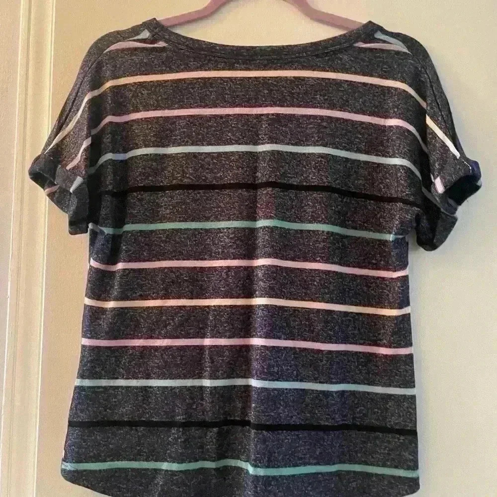 Wit & Wisdom Top NWOT - Picture 4 of 6
